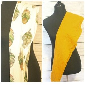 Bundle of 2 EUC Leggings One Size Adult S-M